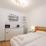 Kékmadaras Vendégház 4*