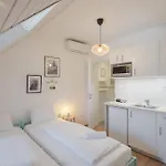 Kékmadaras