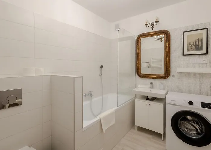 Kekmadaras Vendeghaz 4*