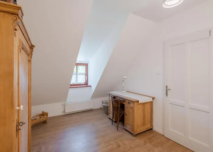 Kekmadaras Vendeghaz Pensjonat