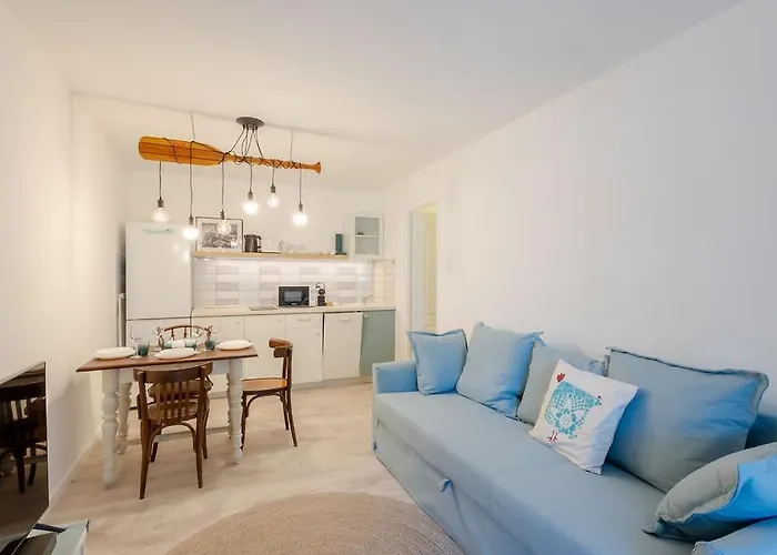 Kekmadaras Vendeghaz 4* Tihany